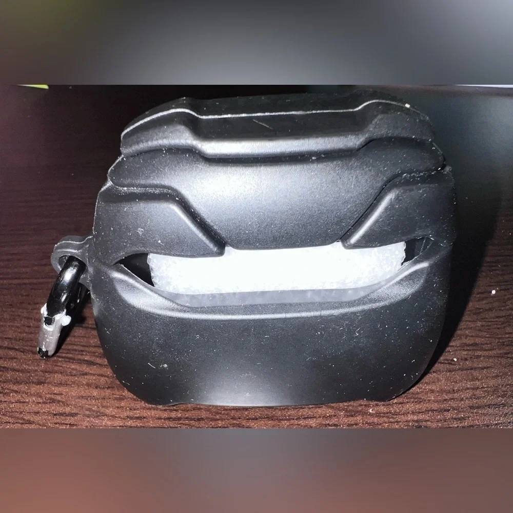 Brand new AirPods Pro case. Super cute! - Picture 5 of 6